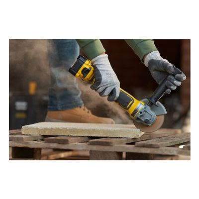 8. Akku-Winkelschleifer 125 mm 2x4,0 Ah SFMCG700M2K STANLEY