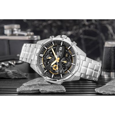 6. CASIO EDIFICE EFR-556D-1AVUEF 10 BAR Herrenuhr