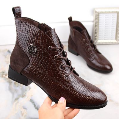 8. Filippo W PAW478B Stiefeletten aus braunem Lackleder mit isolierter Krokodilleder