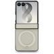 2. Guess Magnetische Ringständer-Hülle mit genarbtem Classic Logo und MagSafe-Design für Samsung Galaxy Z Flip 8 – Beige