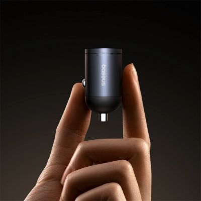 7. Baseus Tiny Star 30W USB-A/USB-C-Autoladegerät – Schwarz