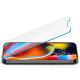 11. Spigen Glas.tR EZ Fit Panzerglas für iPhone 13 / 13 Pro / 14 / 16e / 17e - 2 Stück.