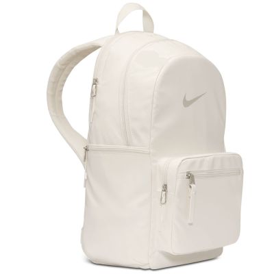 3. Nike Heritage Eugene 2.0 Winterrucksack IH7955-030