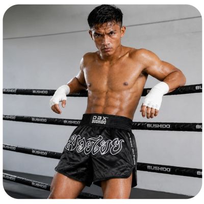 6. Schwarze Muay-Thai-Shorts für Herren V2 COMBATWEAR | DBX Bushido