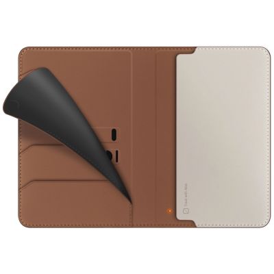 3. Uniq Belmont Reisepasshülle mit Apple Find My RFID-Blockierung, Karamellbeige