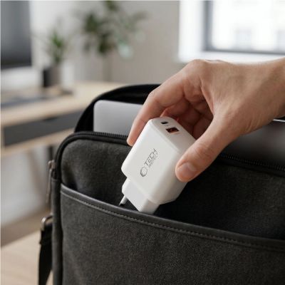 7. Tech-Protect NCA65W-GAN 2-Port PD 65W / QC3.0 2-Port Wandladegerät – Weiß