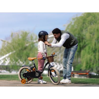 6. Huffy Vintage 16" Schwarzes Kinderfahrrad (21255W)