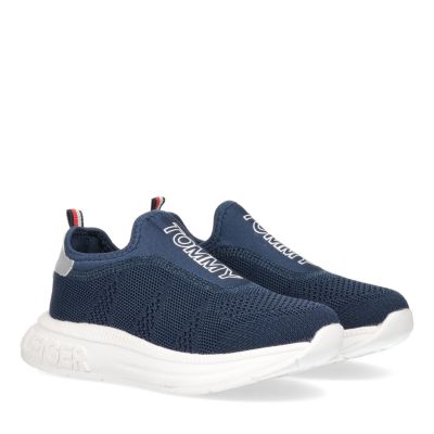 11. Tommy Hilfiger W T3B4-32246-0735800 Schuhe