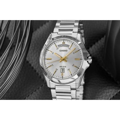 5. Herrenuhr CASIO MTP-1370D-7A2VDF + Box