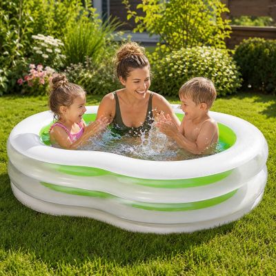 10. Aufblasbarer Familienpool in Form einer Acht, 240 x 140 x 47 cm, 17269