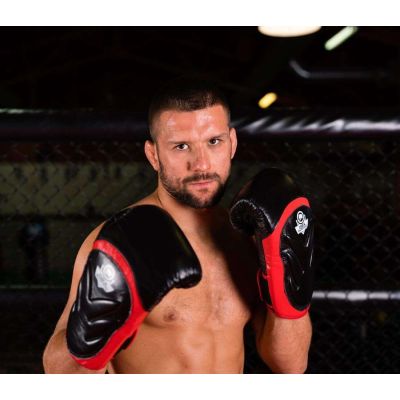 4. 10oz Boxhandschuhe - Blaze Red - Legacy Series