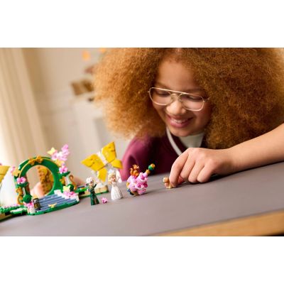12. CONSTR LEGO GLINDAS HOCHZEITSTAG 75688