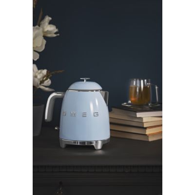 8. SMEG Wasserkocher KLF05PBEU 0,8 l pastellblauer Mini-Wasserkocher
