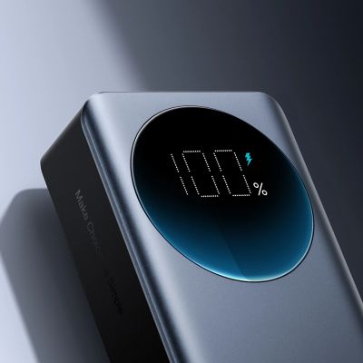 12. Joyroom JR-PBF05 Pro 30000mAh 65W Powerbank mit Digitalanzeige, 2x USB-C, 1x USB-A - Schwarz
