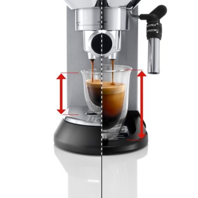 20. DeLonghi Dedica Style EC 685.M Siebträger-Kaffeemaschine (1350W; silberfarben)