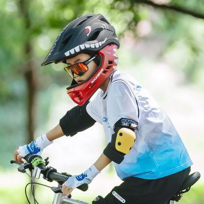 4. Rockbros TT-32005 Shark Kinderfahrradhelm mit abnehmbarem Kinnschutz, Größe M (54-58) – Schwarz