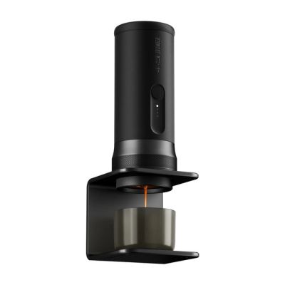 4. Kaffeemaschine X-press58 CM6954 MHW-3BOMBER