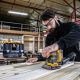 17. 18V DCW200NT DEWALT Exzenterschleifer