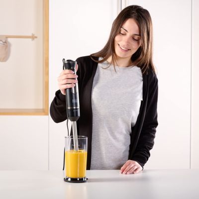 7. Black+Decker BXHBA800E Stabmixer (800W)