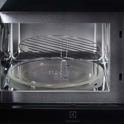 30. Einbau-Mikrowelle ELECTROLUX LMS4253TBK