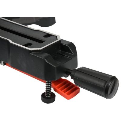 6. YATO 1800W Gehrungssäge mit Vorschub, Laser 305mm