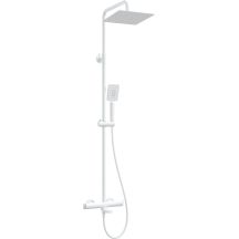 Regendusche mit thermostatgesteuerter Badewannenarmatur