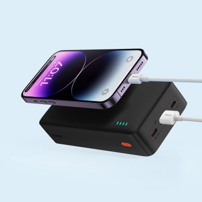 20. Baseus Airpow Schnelllade-Powerbank 20W 30000mAh mit USB-C - 30cm USB-C-Kabel - Schwarz