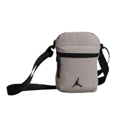 2. Air Jordan 9A0631-G50 Sporttasche/Umhängetasche