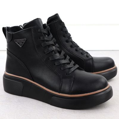 13. Schwarze Damen-Lederstiefeletten mit Keilabsatz Filippo DBT6452