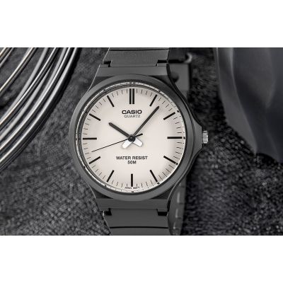 5. Herrenuhr CASIO MW-240-7EVDF + Box