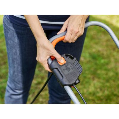 10. Black & Decker BEMW351-QS Rasenmäher, Standard-Rasenmäher, Schwarz, Orange