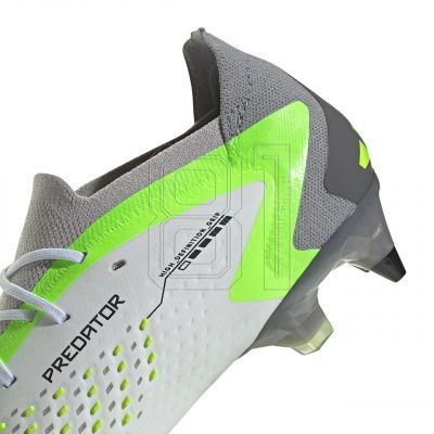 7. Adidas Predator Accuracy.1 Low SG M IF2292 Fußballschuhe