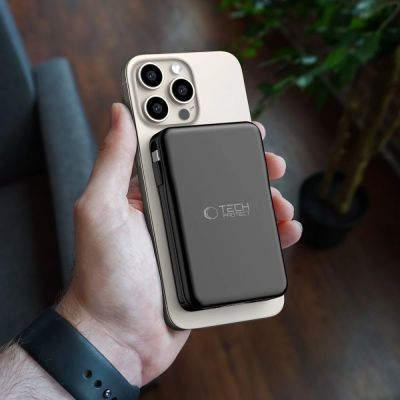 8. Tech-Protect LifeMag PB31 Powerbank mit MagSafe 10000 mAh 15 W USB-C/USB-A/integriertes USB-C/ Lightning Kabel – Schwarz