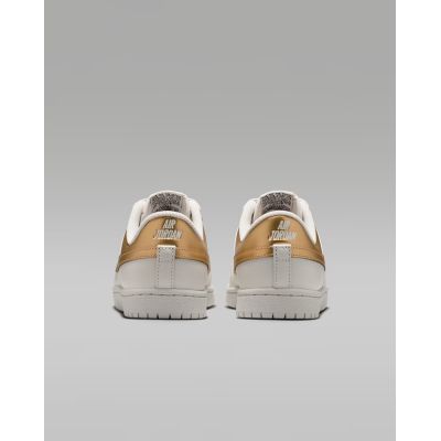 6. NIKE WMNS AIR JORDAN SKYLINE LOW LE Damenschuhe (IQ6586-100)
