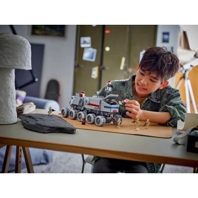 13. LEGO Star Wars 75413 Republiks-Juggernaut