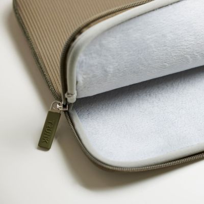 6. Neoprenhülle für Badehose, 33 cm (13"), Tasche, Grün