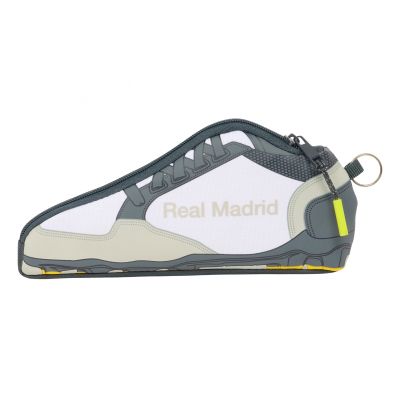 2. Real Madrid schuhförmiges Federmäppchen 812554584