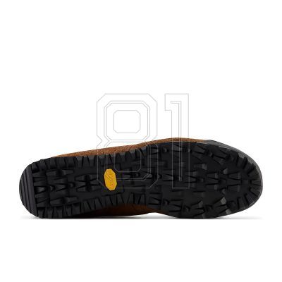 6. New Balance UALGSBG Schuhe