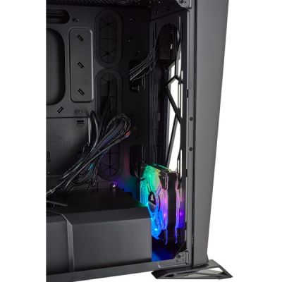 10. Corsair Carbide Series SPEC-OMEGA RGB Schwarzes Gehäuse