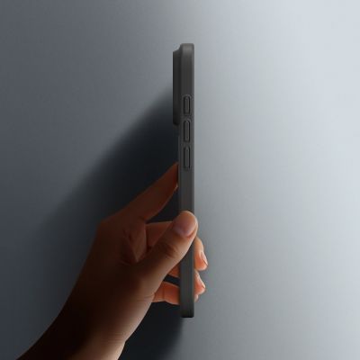 7. AmazingThing Minimal Air Case für iPhone 17 Pro Max, kompatibel mit MagSafe, Schwarz