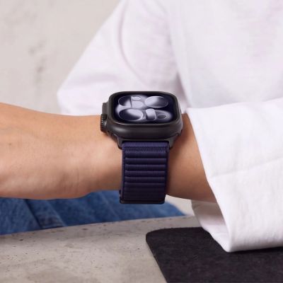 8. Tech-Protect NylonLoop Armband für Apple Watch 44 / 45 / 46 / 49 mm – Marineblau
