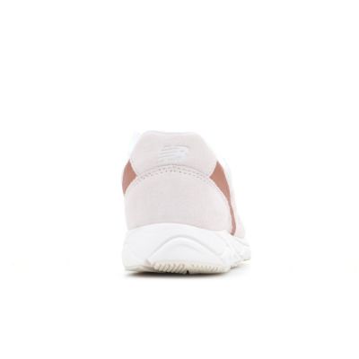 8. New Balance WRT96EAA