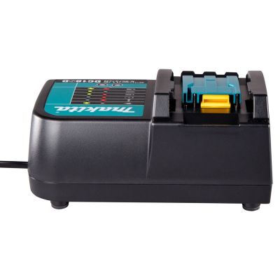 6. Makita DC18SD Akkuladegerät