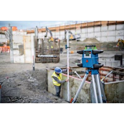 9. Bosch GRL 650 CHVG 70 m 500-540 nm (< 10 mW)