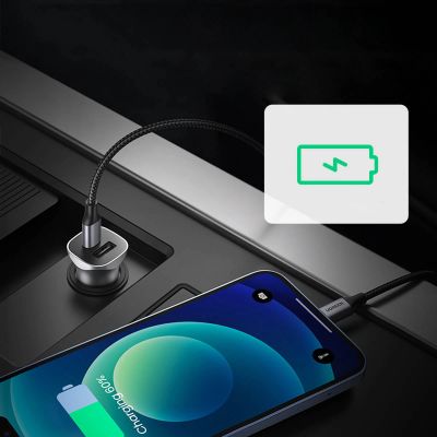 4. Ugreen CD130 USB-A / USB-C 30W Autoladegerät - Grau