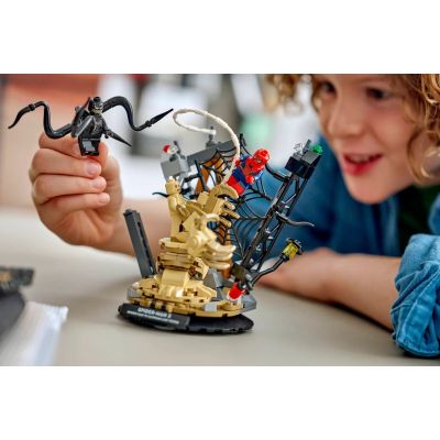 4. LEGO Marvel Super Heroes 76334 Iron Man Bausatz