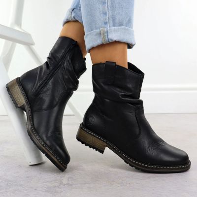 10. Gefaltete schwarze Damen-Lederstiefeletten Rieker Z6883-00
