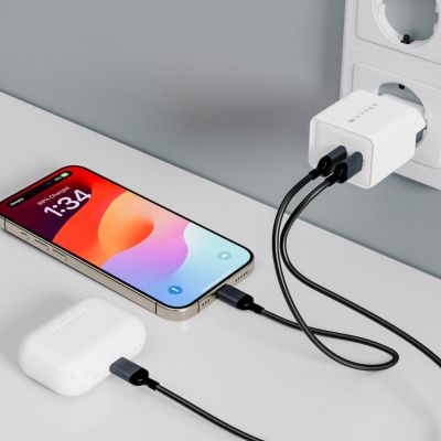 10. HYPER HJG35EU Mobiles Ladegerät für Kopfhörer, Headset, Smartphone, Uhr, Weiß, AC-Schnellladung, intern