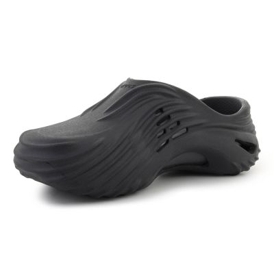 3. CROCS ECHO WAVE CLOG SCHWARZ/SCHWARZ 210521-060