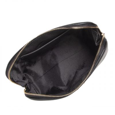 3. Kosmetiktasche Calvin Klein Re-Lock K60K610005
